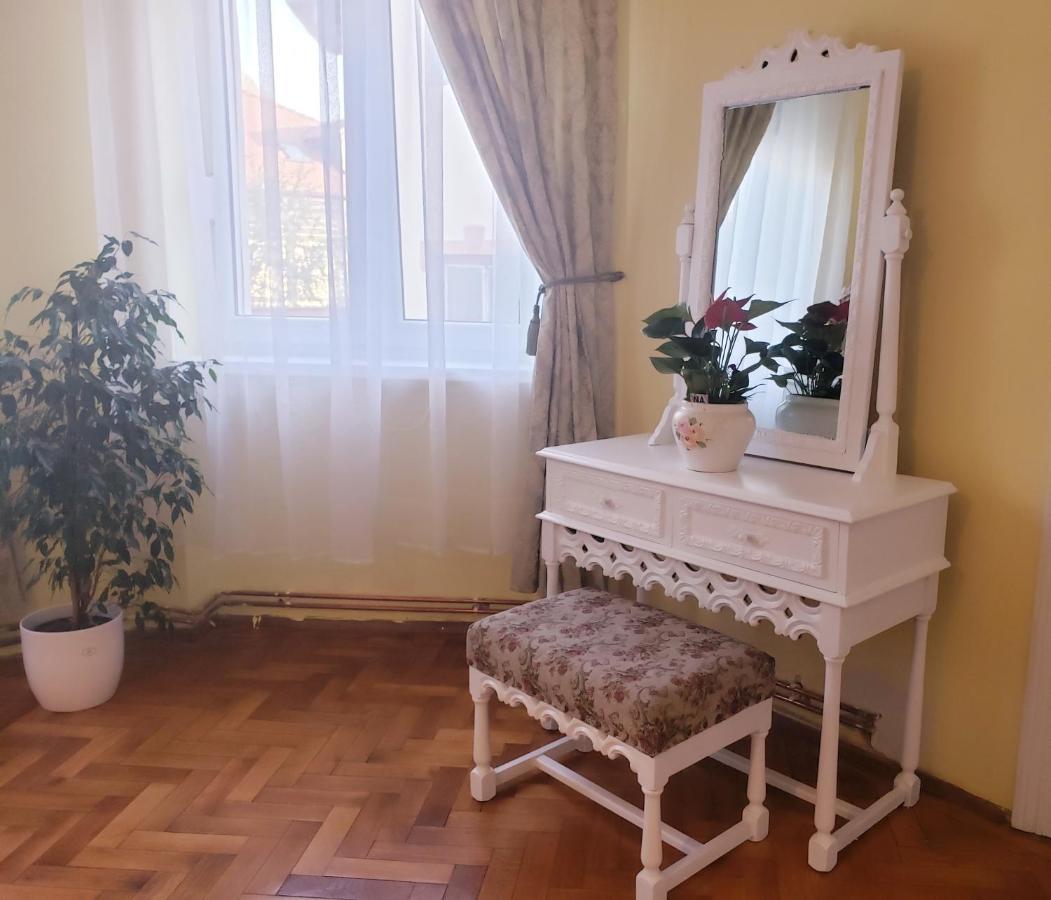 Apartament cu 2 dormitoare