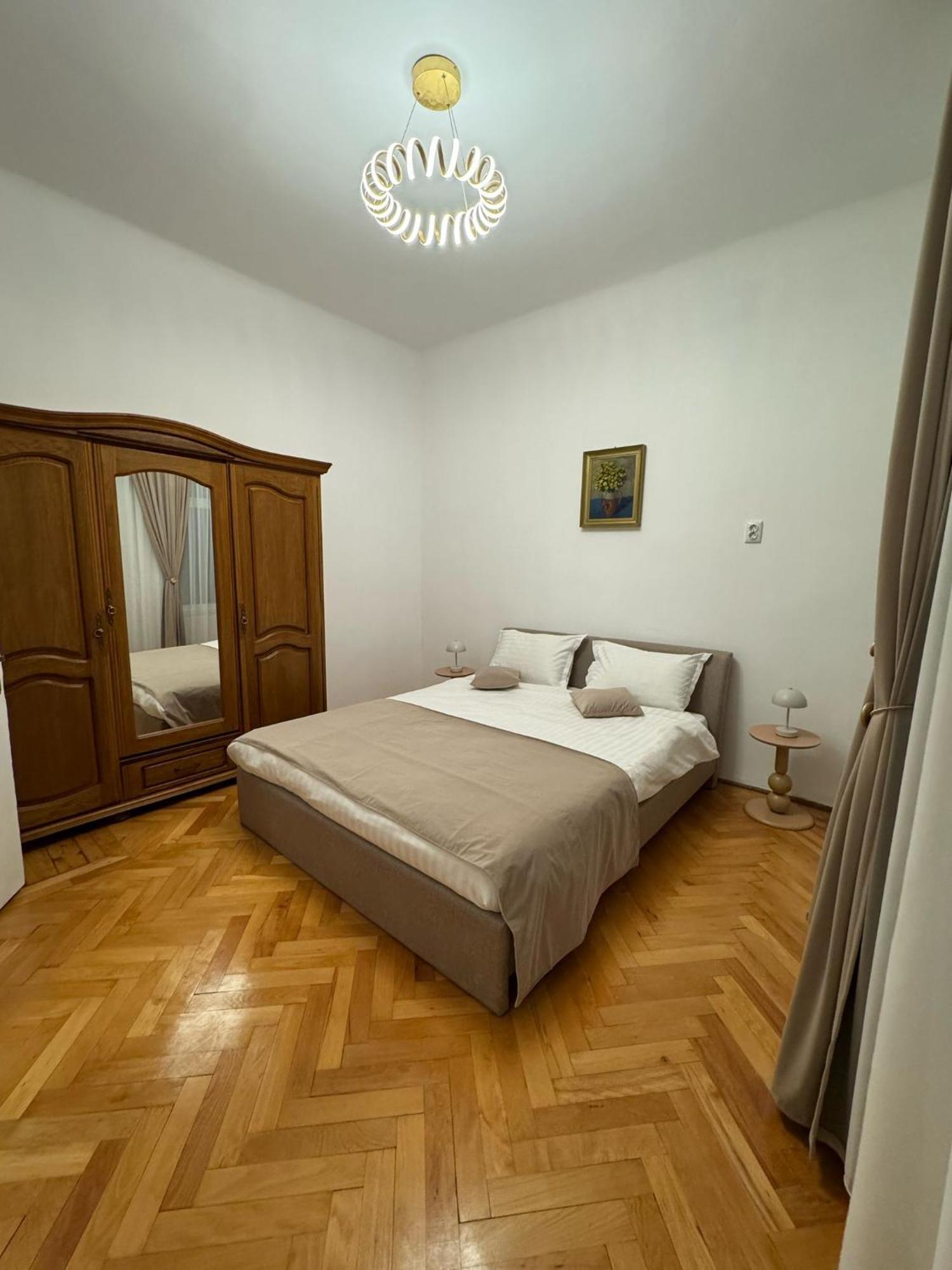 Apartament cu 2 dormitoare