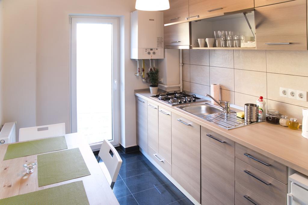 Apartament cu 1 dormitor şi terasă