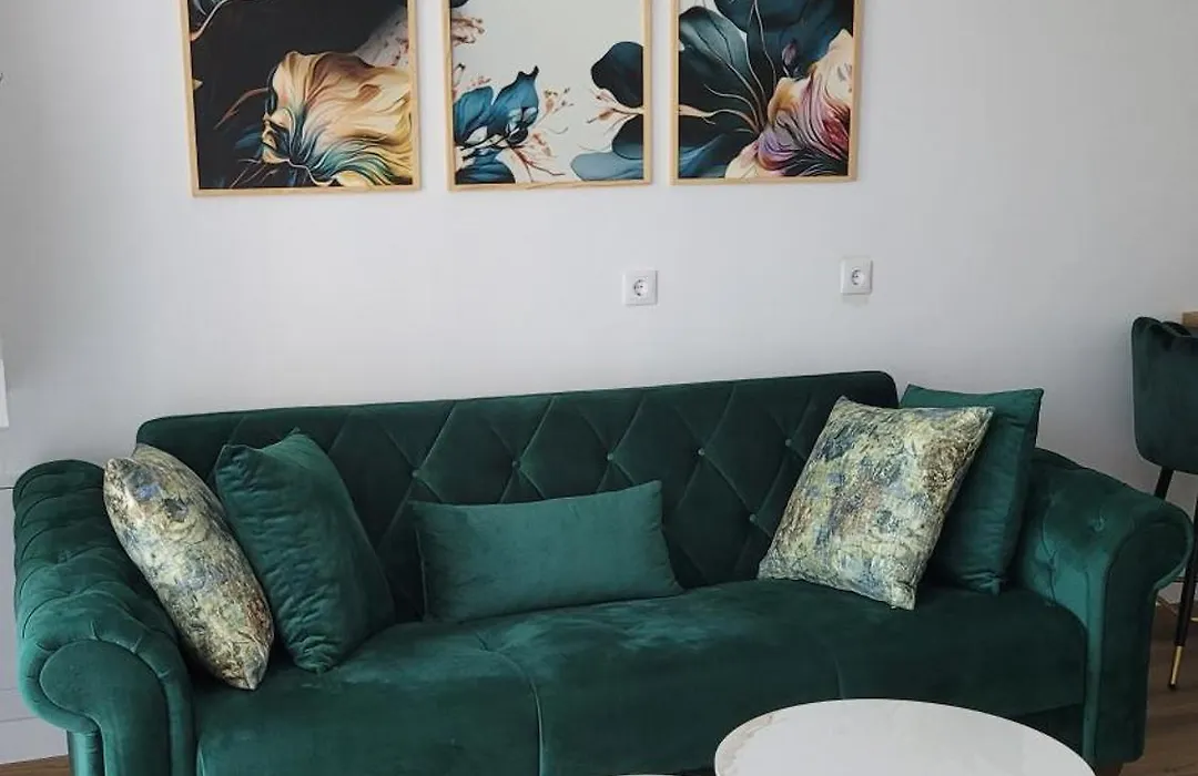 Odiseea Apartment-Private Parking Included-1