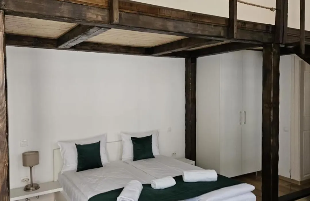 Studio Piata Mare Mardomi-1