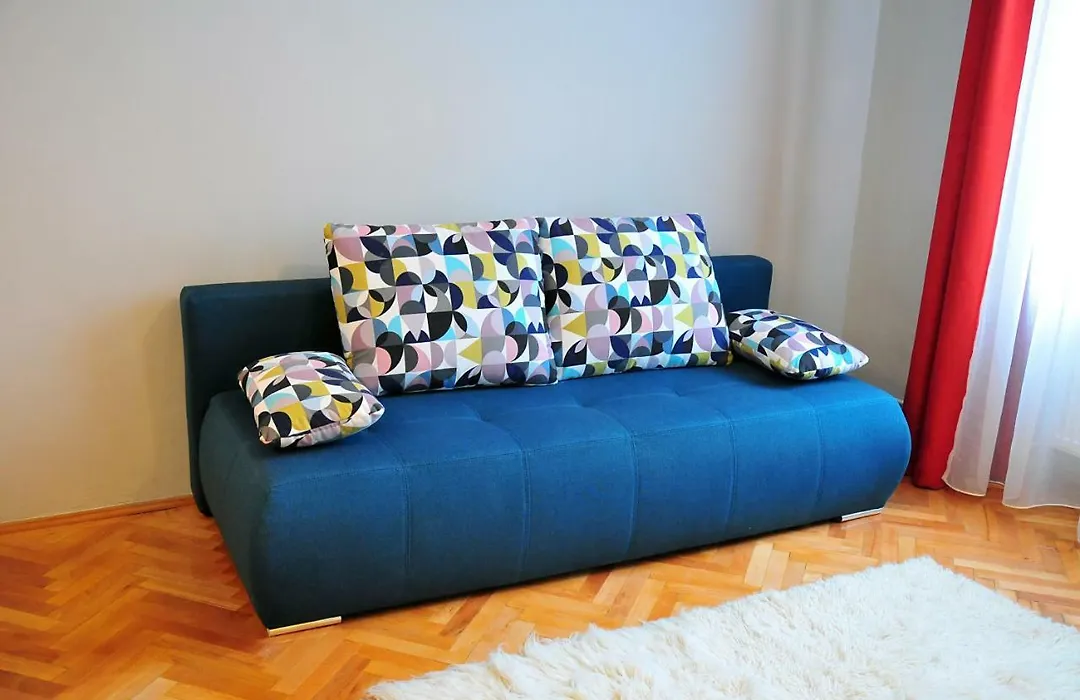 Ronis Apartments-1