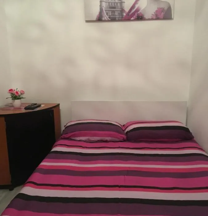 Small Studio2-1