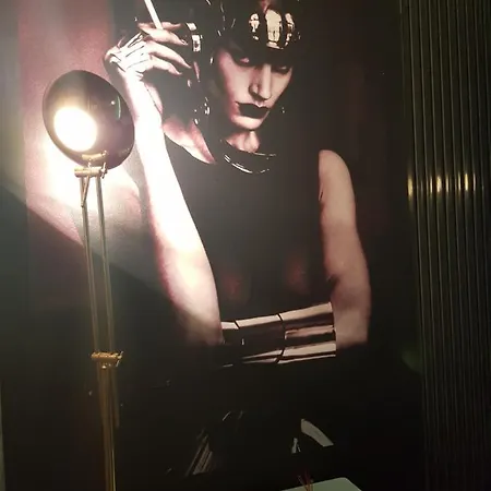 Alfa Luxury Boutique-2