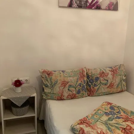 Small Studio2-3