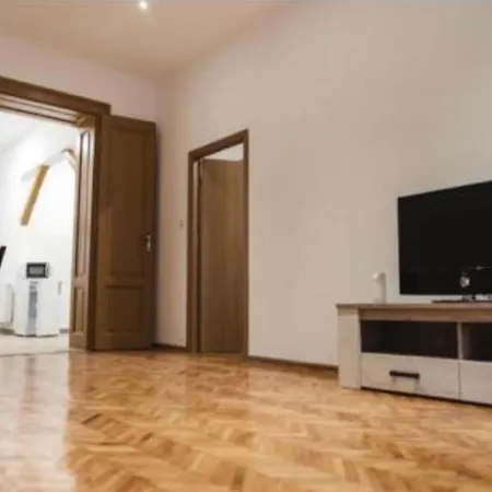 Alice apartament centru Sibiu-3