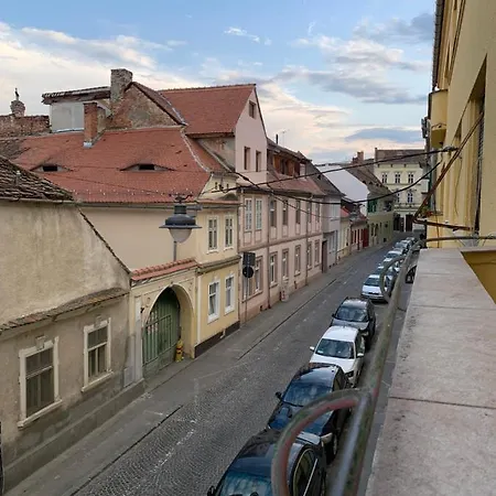 Vinczefi'S Residence-3