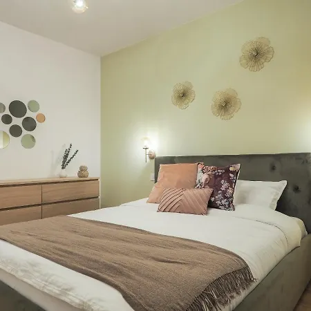 Cozy Nest Belvedere-2