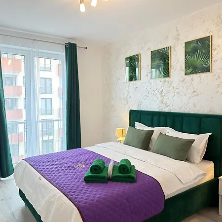 Flh-City Residence Apartments Near Mall & Train Station With Parking-2