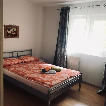 Lena'S Home-3