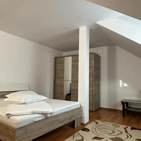 Stefan Apartment-3