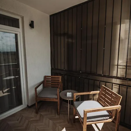 Cozy Studio No3 Vrt-3