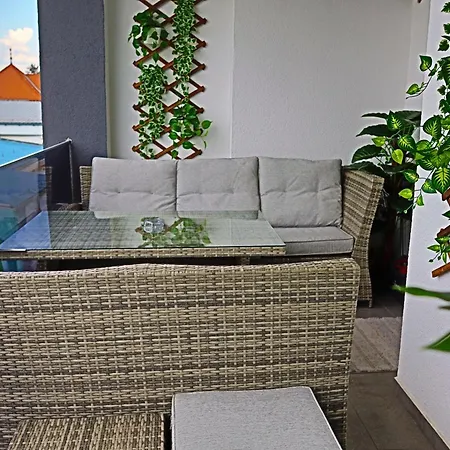 Lilo Home-2