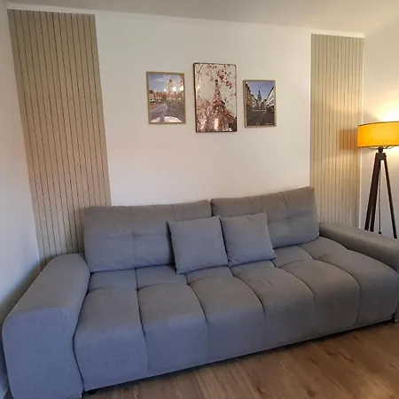 Free Private Garage In The Center-Delicia 4 Aparthotel-2