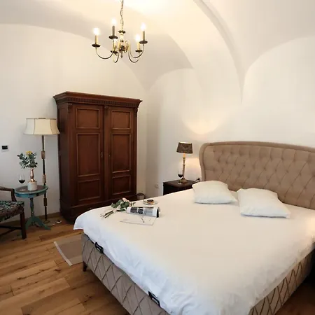 Old Town Sibiu Apartment - Historical Center Residence-2