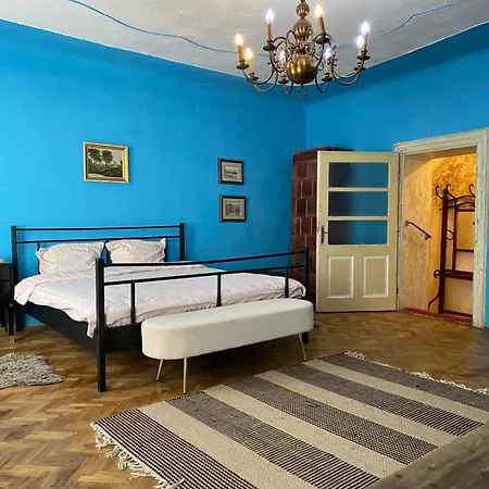 Cozy Nest Sibiu - un loc romantic in orasul vechi-2