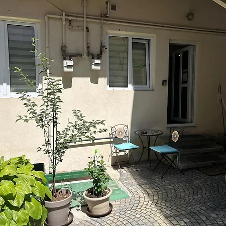 FLH - Tribunei Nest-2
