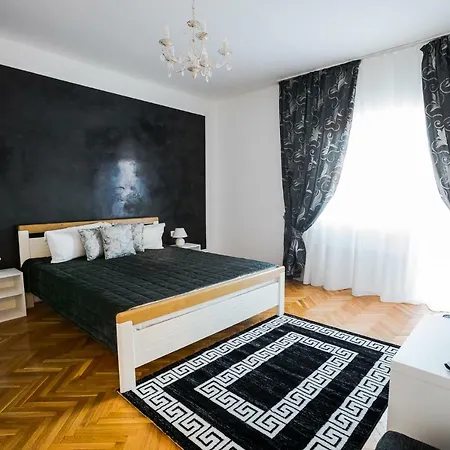 White Spacious Apartment-2