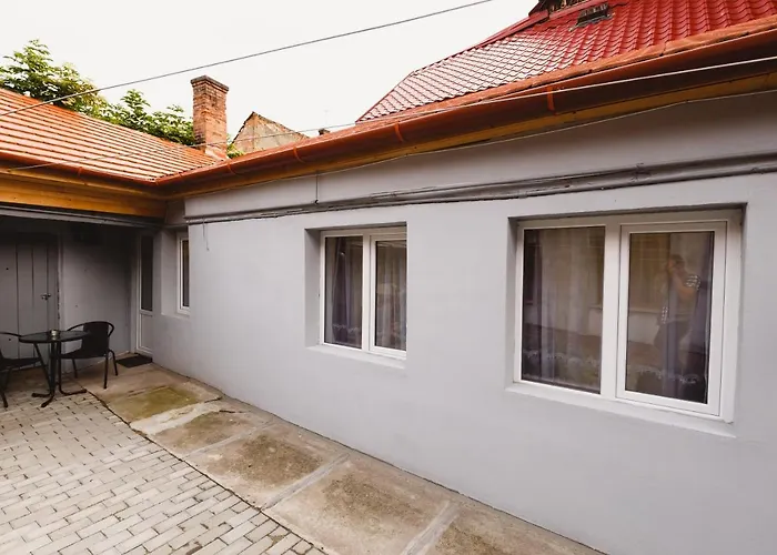 Cozy Saxon Apartment - Sibiu Old Town - Walk To Main Square