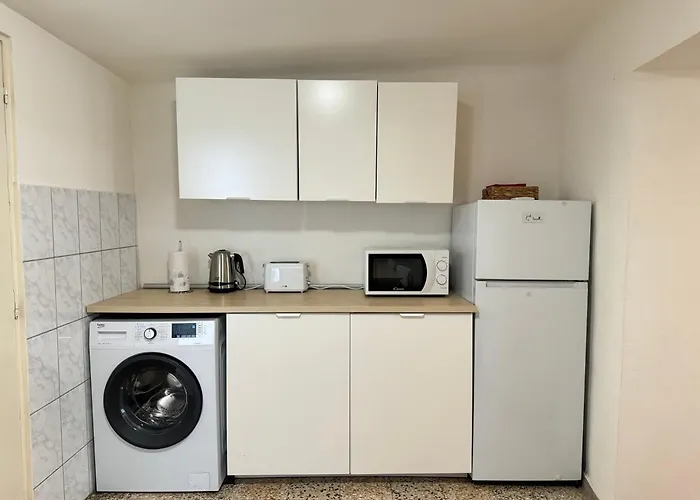 Charming Studio Ideal For Getaways Or Workations In Sibiu'S Medieval City Center