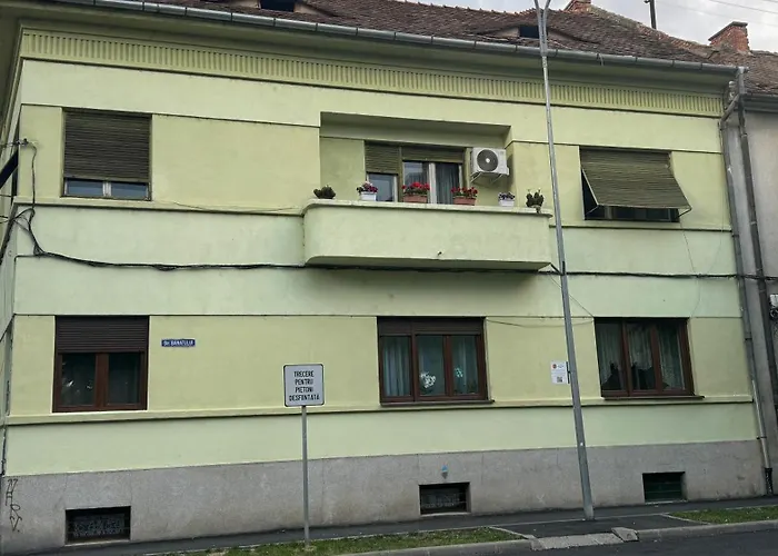 Hilltop Retro Home Sibiu