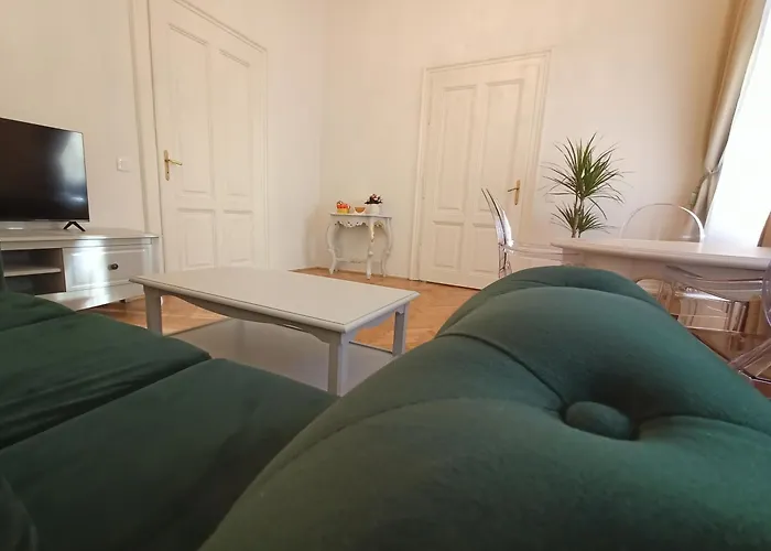 Garden Of Light Apartment Sibiu