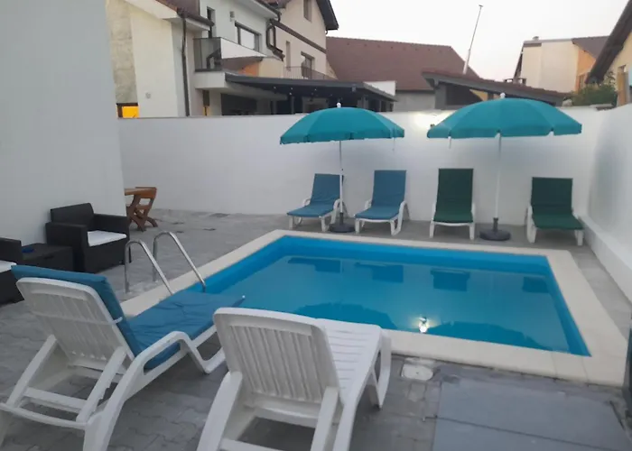 Vila Hanea&SPA piscina exterioara incalzita ,sauna si jacuzzi privat fiecare ap, cel cu 2 dorm are jacuzzi separat Sibiu