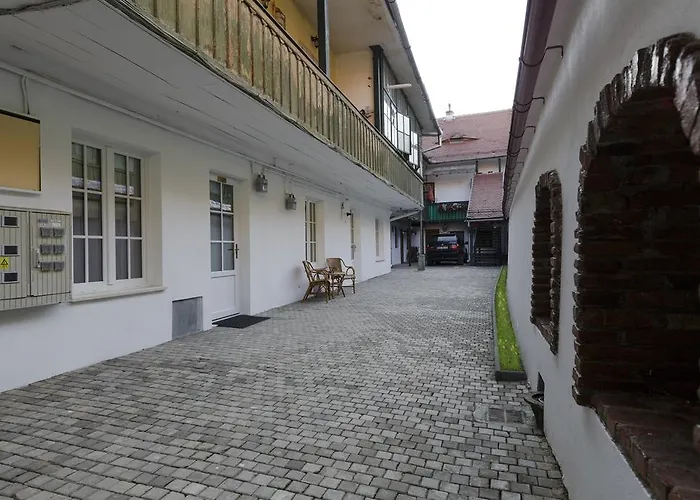 Baroc Deluxe House- Apartment & Room, Sibiu Old Town