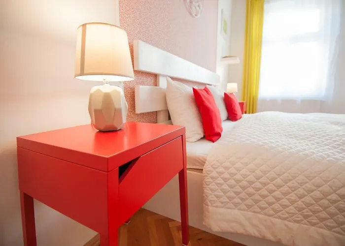Spacious Stylish Apartment In Old Town Sibiu